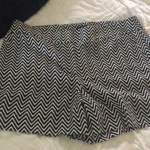Ann Taylor Dressy shorts chevron navy 12 NWOT